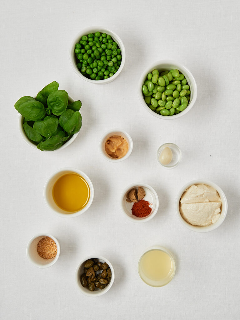 Zutaten von gruenem Dip