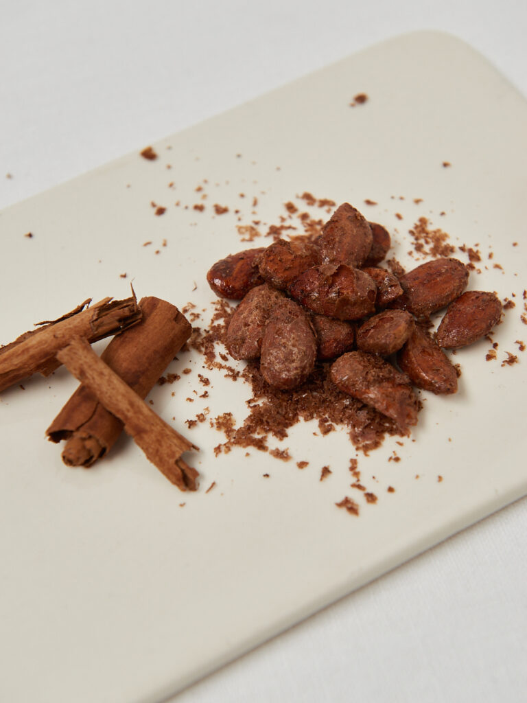 Kross, s&uuml;&szlig; und voller winterlicher W&auml;rme &ndash; der perfekte Snack oder Topping f&uuml;r dein Porridge, Joghurt oder Dessert.