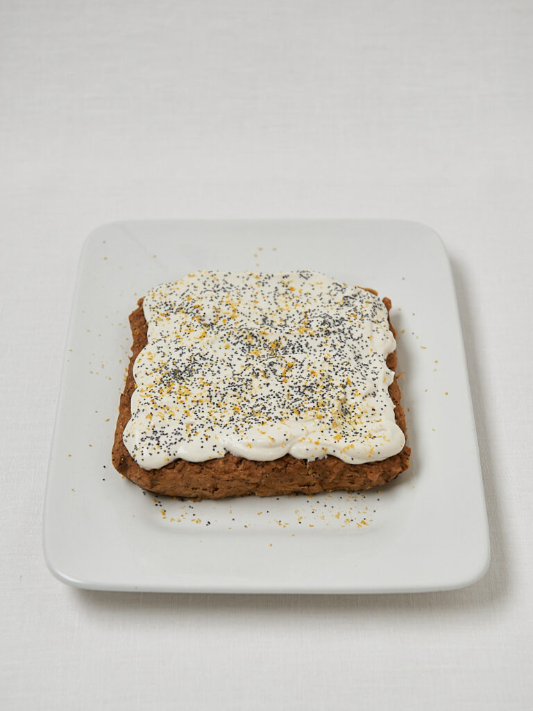 Zitronen Mohn Baked Oats mit Sojaquark-Topping ohne Garnitur – Draufsicht Zubereitungsschritt