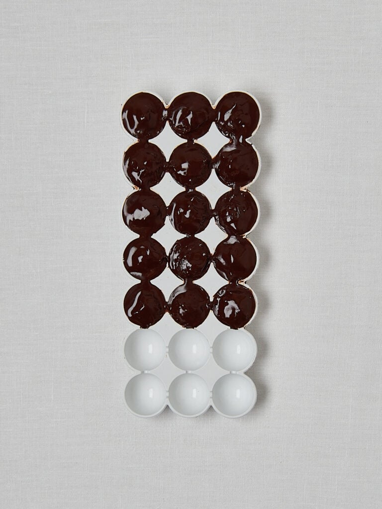 Toffifee Pralinen in Silikonform &ndash; Overhead Shot nach dem Einfrieren